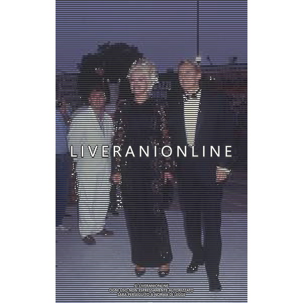 RETROSPETTIVA SANDRO MILO ATTRICE NELLA FOTO SANDRA MILO NELL\'ANNO 1990 A VENEZIA CON GIANNI DEI AG ALDO LIVERANI SAS