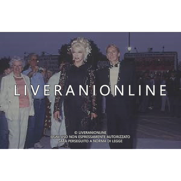 RETROSPETTIVA SANDRO MILO ATTRICE NELLA FOTO SANDRA MILO NELL\'ANNO 1990 A VENEZIA CON GIANNI DEI AG ALDO LIVERANI SAS