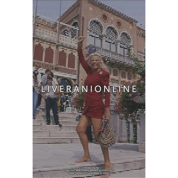 SANDRA MILO, attrice e conduttrice televisiva italiana - RETROSPETTIVA nella foto a Venezia nel 1990 ©ARCHIVIO / AGENZIA ALDO LIVERANI SAS
