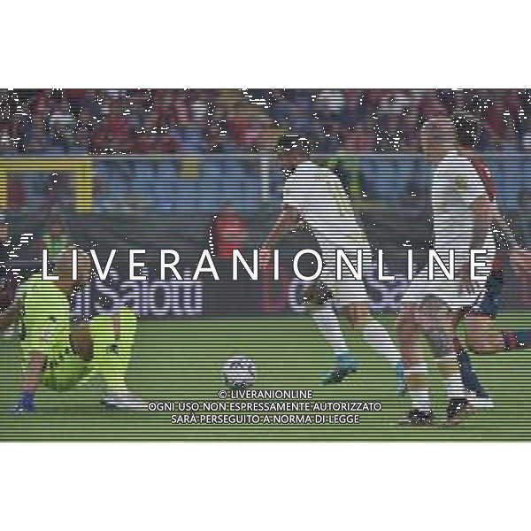 TVRG Genoa vs Modena nella foto Luca Tremolada (Modena) salta Nicola Leali (Genoa) e segna il gol del 2 a 1 Genova 11-08-2023 Stadio Luigi Ferraris - Marassi Coppa Italia Frecciarossa - 32mi di finale foto Roberto Garavaglia/ag. Aldo Liverani sas/AGENZIA ALDO LIVERANI SAS