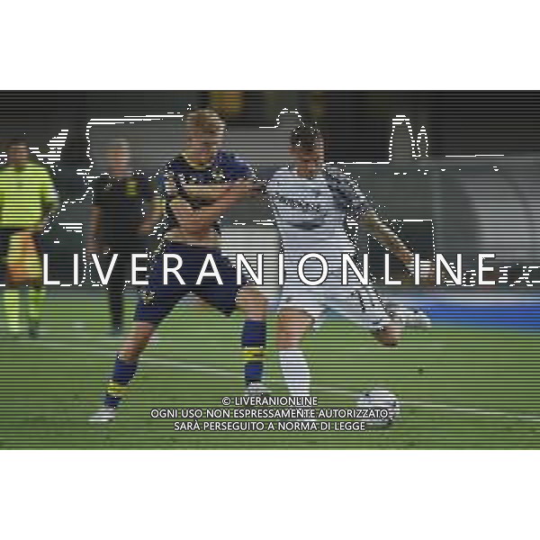 TVRG Hellas Verona vs Ascoli nella foto Josh Thomas Doig (Hellas Verona) e Marcel Buchel (Ascoli) Verona 12-08-2023 Stadio Marcantonio Bentegodi Coppa Italia Frecciarossa - 32mi di finale foto Roberto Garavaglia/ag. Aldo Liverani sas