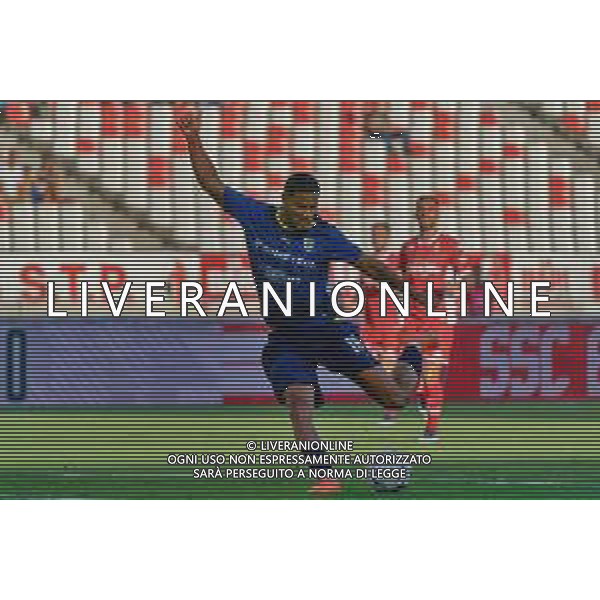 Simon Sohm (Parma Calcio) during the Coppa Italia Round of 32 match between SSC Bari and Parma Calcio at stadio San Nicola on August 12, 2023 in Bari, Italy. (Photo by Emmanuele Mastrodonato/ag. Aldo Liverani sas)