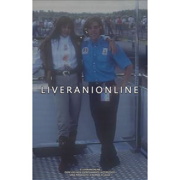 RETROSPETTIVA LORIS CAPIROSSI PILOTA MOTO NELLA FOTO LORIS CAPIROSSI CON UN AMICA SILVIA AG CONTROLUCE-AG ALDO LIVERANI SAS  