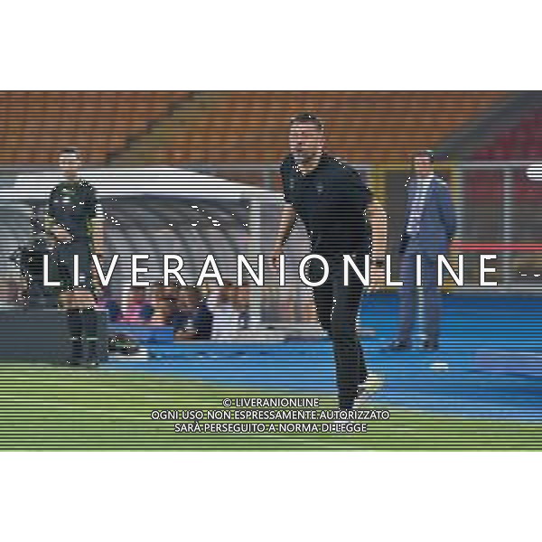 coach Roberto D’Aversa (US Lecce) during the Coppa Italia Round of 32 match between US Lecce and Como 1907 at stadio Via Del Mare on August 13, 2023 in Lecce, Italy. (Photo by Emmanuele Mastrodonato/ag. Aldo Liverani sas) / AGENZIA ALDO LIVERANI SAS  