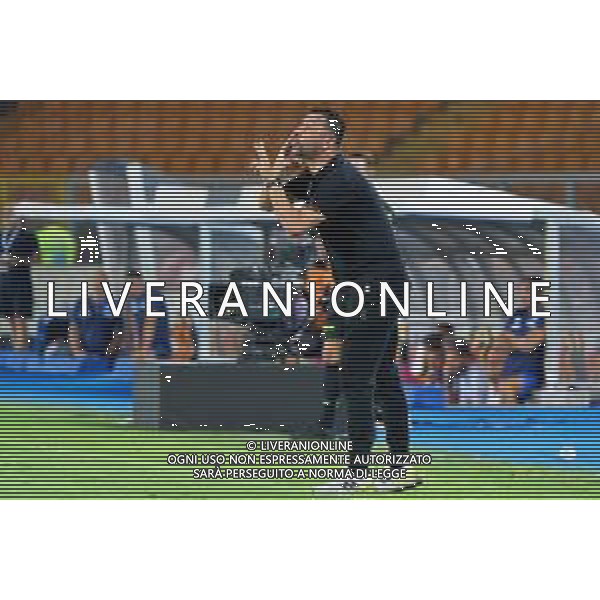 coach Roberto D’Aversa (US Lecce) during the Coppa Italia Round of 32 match between US Lecce and Como 1907 at stadio Via Del Mare on August 13, 2023 in Lecce, Italy. (Photo by Emmanuele Mastrodonato/ag. Aldo Liverani sas) / AGENZIA ALDO LIVERANI SAS  