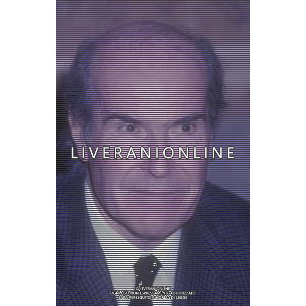 DIAP-RETROSPETTIVA PROFESSORE UMBERTO VERONESI NELLA FOTO UMBERTO VERONESI A MILANO NELL\'ANNO 1986 AG ALDO LIVERANI SAS