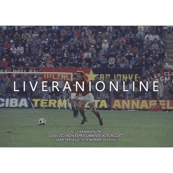 DIAP-RETROSPETTIVA STEFANO CUOGHI CALCIATORE NELLA FOTO STEFANO CUOGHI CON LA MAGLIA DEL MILAN NELL\'ANNO 1982 AG ALDO LIVERANI SAS  