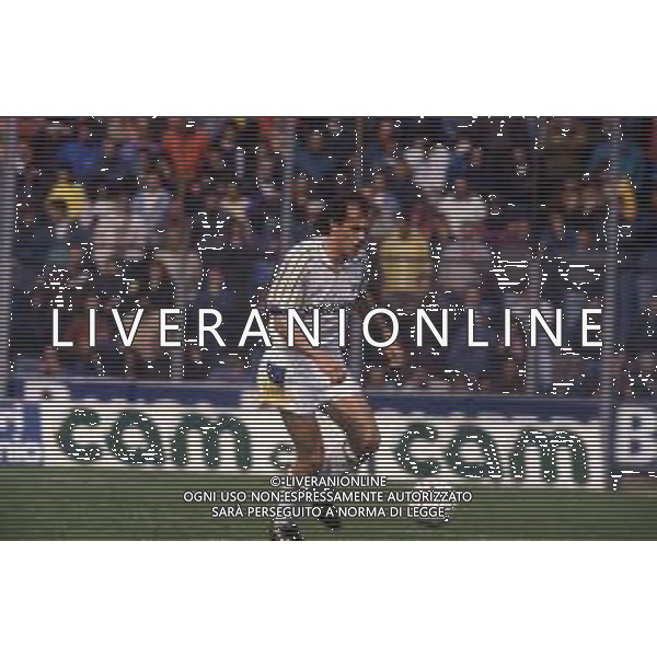 DIAP-RETROSPETTIVA STEFANO CUOGHI CALCIATORE NELLA FOTO STEFANO CUOGHI CON LA MAGLIA DEL PARMA NELL\'ANNO 1990-1991 AG ALDO LIVERANI SAS  