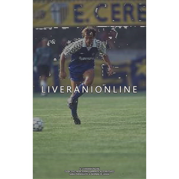 DIAP-RETROSPETTIVA STEFANO CUOGHI CALCIATORE NELLA FOTO STEFANO CUOGHI CON LA MAGLIA DEL PARMA NELL\'ANNO 1990-1991 AG ALDO LIVERANI SAS  
