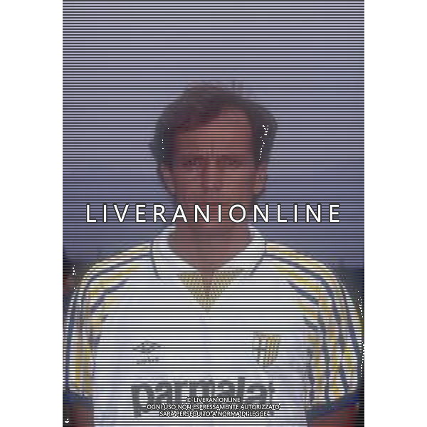 DIAP-RETROSPETTIVA STEFANO CUOGHI CALCIATORE NELLA FOTO STEFANO CUOGHI CON LA MAGLIA DEL PARMA NELL\'ANNO 1991 AG ALDO LIVERANI SAS