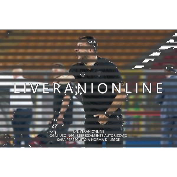 coach Roberto D’Aversa (US Lecce) during the Coppa Italia Round of 32 match between US Lecce and Como 1907 at stadio Via Del Mare on August 13, 2023 in Lecce, Italy. (Photo by Emmanuele Mastrodonato/ag. Aldo Liverani sas) / AGENZIA ALDO LIVERANI SAS  