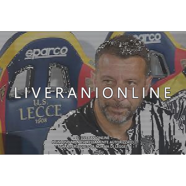 coach Roberto D’Aversa (US Lecce) during the Coppa Italia Round of 32 match between US Lecce and Como 1907 at stadio Via Del Mare on August 13, 2023 in Lecce, Italy. (Photo by Emmanuele Mastrodonato/ag. Aldo Liverani sas) / AGENZIA ALDO LIVERANI SAS  