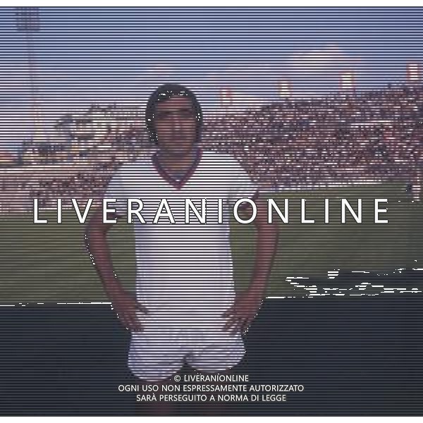 COL-RETOSPETTIVA GAETANO TROJA CALCIATORE NELLA FOTO GAETANO TROJA CON LA MAGLIA DEL CATANIA CALCIO AG ALDO LIVERANI SAS