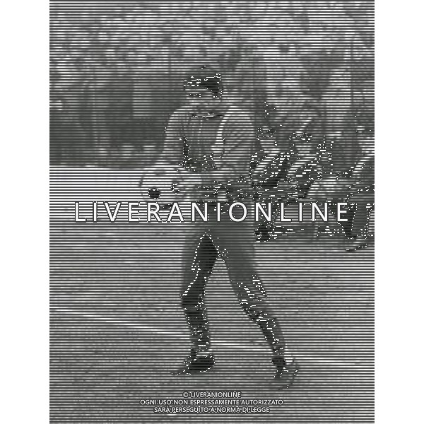 ST-RETROSPETTIVA FELICE PULICI CALCIATORE NELLA FOTO FELICE PULICI CON LA MAGLIA DEL MONZA CALCIO AG ALDO LIVERANI SAS