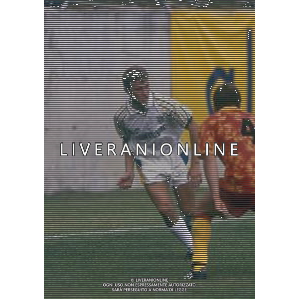 DIAP-RETROSPETTIVA IVO PULGA CALCIATORE NELLA FOTO IVO PULGA CON LA MAGLIA DEL PARMA CALCIO AG ALDO LIVERANI SAS