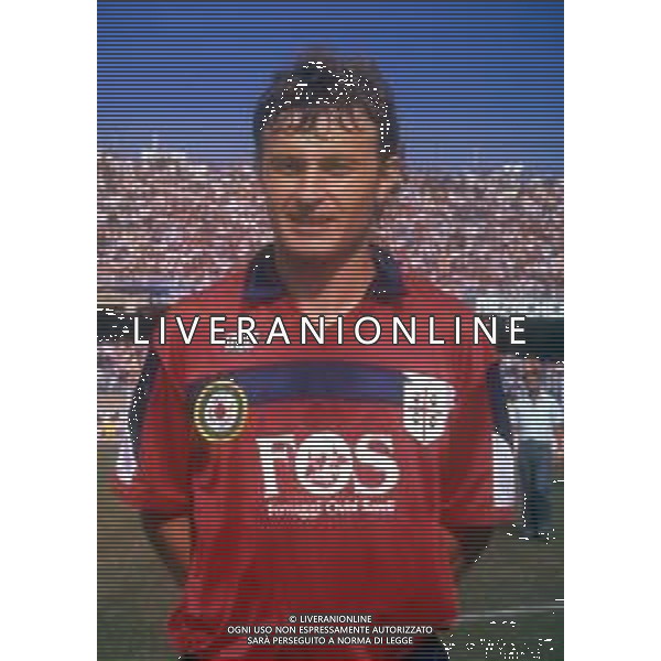 DIAP-RETROSPETTIVA IVO PULGA CALCIATORE NELLA FOTO IVO PULGA CON LA MAGLIA DEL CAGLIARI CALCIO AG ALDO LIVERANI SAS