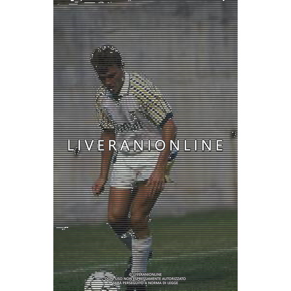 DIAP-RETROSPETTIVA IVO PULGA CALCIATORE NELLA FOTO IVO PULGA CON LA MAGLIA DEL PARMA CALCIO AG ALDO LIVERANI SAS