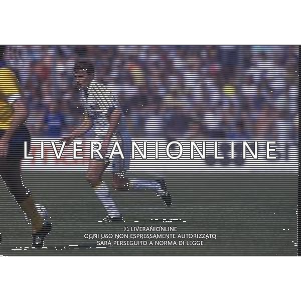 DIAP-RETROSPETTIVA IVO PULGA CALCIATORE NELLA FOTO IVO PULGA CON LA MAGLIA DEL PARMA CALCIO AG ALDO LIVERANI SAS
