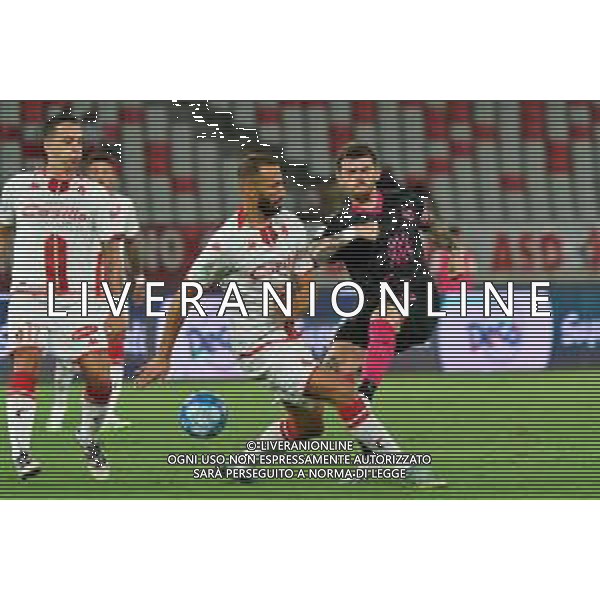 Matteo Brunori (Palermo F.C.) and Valerio Di Cesare (SSC Bari) during the Italian Serie B match SSC Bari vs Palermo FC on August 18, 2023 at the San Nicola stadium in Bari, Italy. Photo by Emmanuele Mastrodonato/ag. Aldo Liverani sas