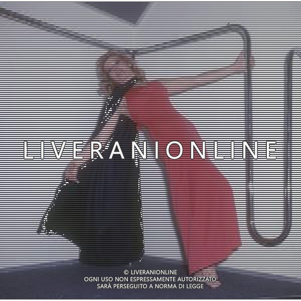 COL-RETROSPETTIVA GIOVANNA NOCETTI CANTANTE NELLA FOTO GIOVANNA NOCETTI A MILANO NELL\'ANNO 1981 AG LADO LIVERANI SAS