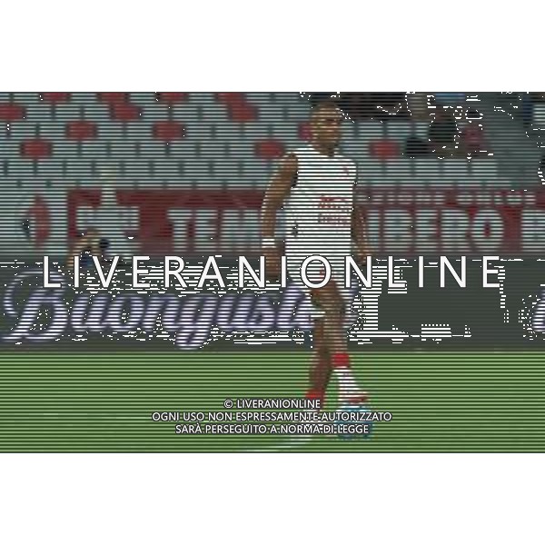 Davide Diaw (SSC Bari) warm up during the Italian Serie B match SSC Bari vs Palermo FC on August 18, 2023 at the San Nicola stadium in Bari, Italy. Photo by Emmanuele Mastrodonato/ag. Aldo Liverani sas/AGENZIA ALDO LIVERANI SAS