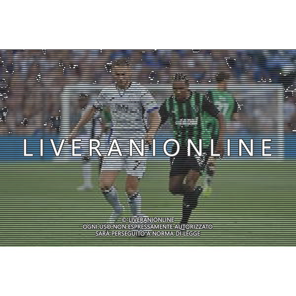 Sassuolo vs Atalanta nella foto Teun Koopmeiners (Atalanta) e Armand Lauriente\' (Sassuolo) Reggio Emilia 20-08-2023 Mapei Stadium - Stadio Città del Tricolore Campionato Serie A TIM - 1a giornata foto Roberto Garavaglia/ag. Aldo Liverani sas
