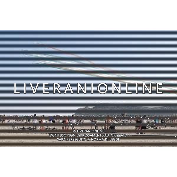 20-8-2023. Esibizione Aerei Frecce Tricolore Italia, presso lungomare Poetto di Cagliari, in occssione 100 anni Aeronautica Militare Italiana. Foto Salvatore Moi/Agenzia Aldo Liverani s.a.s. Nella foto: Aerei Frecce Tricolore Italia.