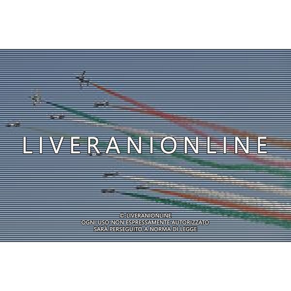 20-8-2023. Esibizione Aerei Frecce Tricolore Italia, presso lungomare Poetto di Cagliari, in occssione 100 anni Aeronautica Militare Italiana. Foto Salvatore Moi/Agenzia Aldo Liverani s.a.s. Nella foto: Aerei Frecce Tricolore Italia.