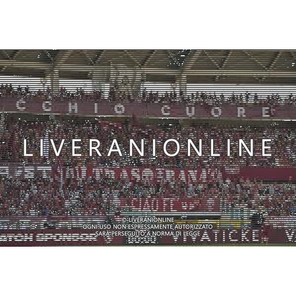 TVMV-Torino 21.08.2023 Stadio Grande Torino ©Manuela Viganti/Agenzia Aldo Liverani Torino vs Cagliari Campionato Calcio Serie A TIM 2023/2024 1a giornata Nella foto: i tifosi del torino nella curva maratona ©Viganti / AGENZIA ALDO LIVERANI SAS