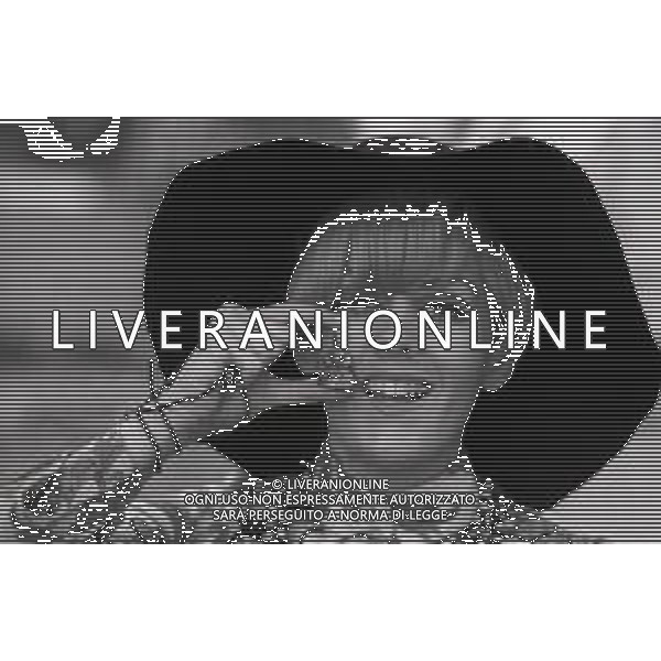 NEG-RETROSPETTIVA CATERINA CASELLI CANTANTE NELLA FOTO CATERINA CASELLI A SANREMO NELL\'ANNO 1967 FOTO PIERO PASCUTTINI-ARCHIVIO GIOVANNI LIVERANI-AG ALDO LIVERANI SAS