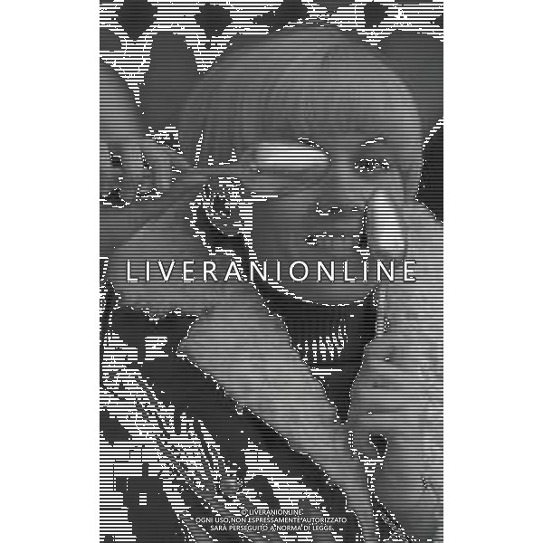 NEG-RETROSPETTIVA CATERINA CASELLI CANTANTE NELLA FOTO CATERINA CASELLI A SANREMO NELL\'ANNO 1967 FOTO PIERO PASCUTTINI-ARCHIVIO GIOVANNI LIVERANI-AG ALDO LIVERANI SAS