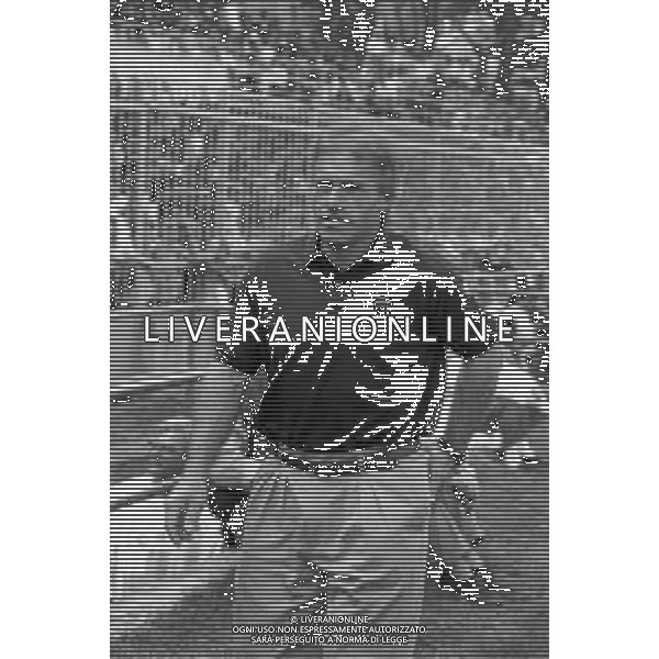 RETROSPETTIVA NEVIO SCALA ALLENATORE  NELLA FOTO NEVIO SCALA ALLENATORE REGGINA CALCIO NELL\'ANNO 1988-1989  AG ALDO LIVERANI SAS