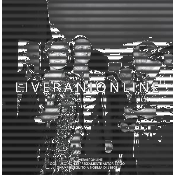 NEG-RETROSPETTIVA CATERINA CASELLI CANTANTE NELLA FOTO CATERINA CASELLI CON PIERO SUGAR A MILANO ALLA ANTEPRIMA PROMESSE PROMESSE NELL\'ANNO 1970 AG ALDO LIVERANI SAS 