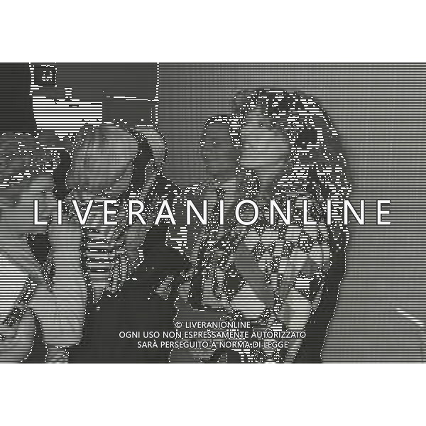 NEG-RETROSPETTIVA CATERINA CASELLI CANTANTE NELLA FOTO CATERINA CASELLI NELL\'ANNO 1983 A MILANO OSPITE DELLA TRASMISSIONE BLITZ AG ALDO LIVERANI SAS  