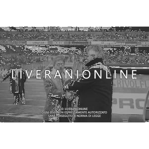 Neg- RETROSPETTIVA NEVIO SCALA ALLENATORE  NELLA FOTO NEVIO SCALA ALLENATORE DEL PARMA CALCIO NELL\'ANNO 1990 - 1991 CON LUIGI (GIGI) MAIFREDI - STRETTA DI MANO AG ALDO LIVERANI SAS
