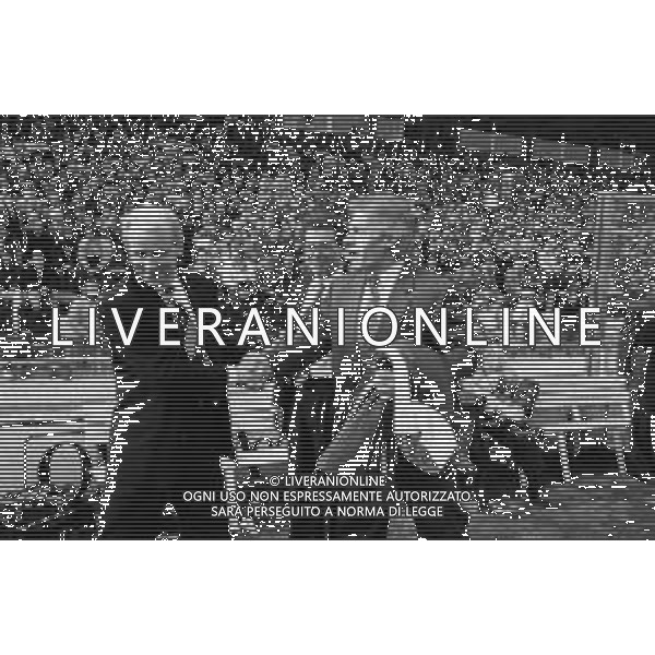 Neg- RETROSPETTIVA NEVIO SCALA ALLENATORE  NELLA FOTO NEVIO SCALA ALLENATORE DEL PARMA CALCIO NELL\'ANNO 1990 - 1991 CON GIOVANNI TRAPATTONI - STRETTA DI MANO AG ALDO LIVERANI SAS