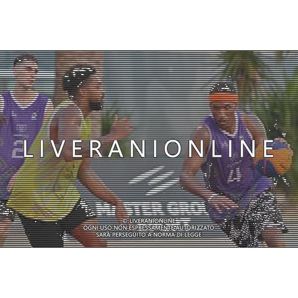 26-27-8-2023. Il Playground Festival (torneo basket 3x3) e FIBA (federazione internazione basket) presso campi Esperia Olimpia basket Cagliari, organizzano una tappa del Lite Quest. Qualificazioni ai mondiali di basket 3x3, in programma dal 30 Agosto al 1 Settembre in Croazia. Foto Salvatore Moi/agenzia Aldo Liverani sas. Nella foto: B Da Bounce 3x3 (maglia viola) contro London Enforcers (maglia gialla)