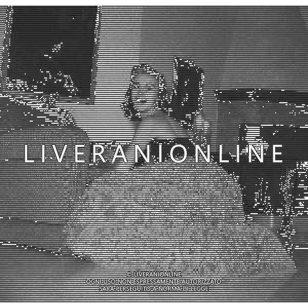 NEG-RETROSPETTIVA ANNA MARIA FERRERO ATTRICE NELLA FOTO ANNA MARIA FERRERO NELL\'ANNO 1950 A ROMA FOTO SANDRO VESPASIANI-AG ALDO LIVERANI SAS