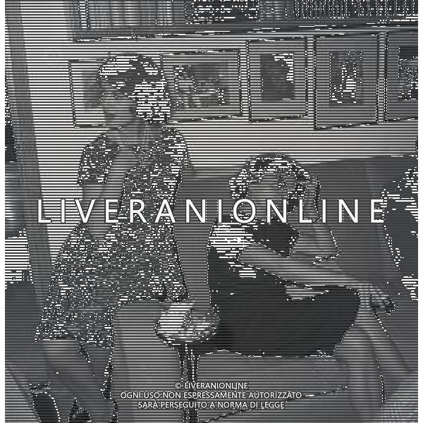 NEG-RETROSPETTIVA ANNA MARIA FERRERO ATTRICE NELLA FOTO ANNA MARIA FERRERO NELL\'ANNO 1950 A ROMA FOTO SANDRO VESPASIANI-AG ALDO LIVERANI SAS  