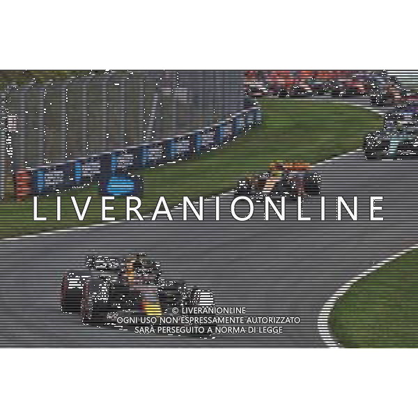Max Verstappen (NLD) Red Bull Racing RB19 leads at the start of the race. 27.08.2023. Formula 1 World Championship, Rd 14, Dutch Grand Prix, Zandvoort, Netherlands, Race Day. - www.xpbimages.com, EMail: requests@xpbimages.com © Copyright: Bearne / XPB Images ONLY ITALY-AG ALDO LIVERANI SAS