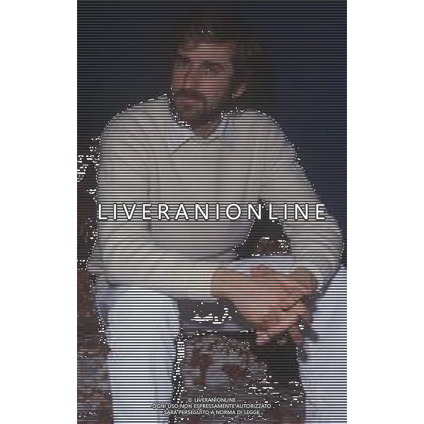 RETROSPETTIVA NANNI MORETTI REGISTA NELLA FOTO NANNI MORETTI A MILANO NELL\'ANNO 1984 TERRAZZA MARTINI AG ALDO LIVERANI SAS  