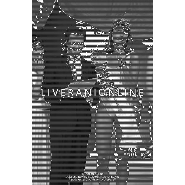 Neg- CONCORSO DI BELLEZZA MISS ITALIA 1987 a Salsomaggiore 4 Ottobre 1987 Nella foto La Vincitrice MICHELA ROCCO DI TORREPADULA AG ALDO LIVERANI SAS