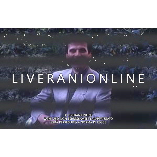 DIAP- RETROSPETTIVA MASSIMO TROISI ATTORE NELLA FOTO MASSIMO TROISI A VENEZIA NELL\'ANNO 1989 AG ALDO LIVERANI SAS