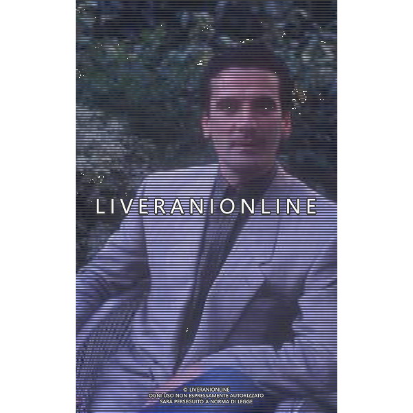 DIAP- RETROSPETTIVA MASSIMO TROISI ATTORE NELLA FOTO MASSIMO TROISI A VENEZIA NELL\'ANNO 1989 AG ALDO LIVERANI SAS