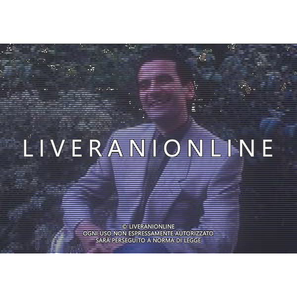 DIAP- RETROSPETTIVA MASSIMO TROISI ATTORE NELLA FOTO MASSIMO TROISI A VENEZIA NELL\'ANNO 1989 AG ALDO LIVERANI SAS