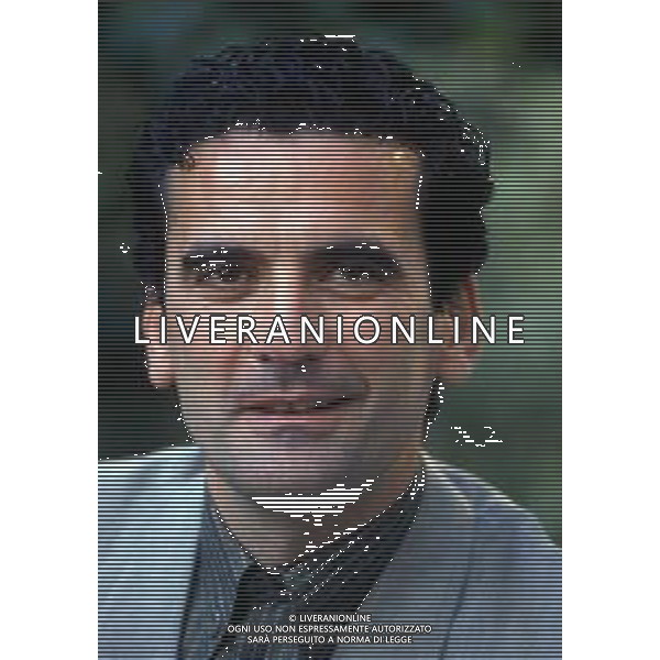 DIAP-RETROSPETTIVA MASSIMO TROISI ATTORE NELLA FOTO MASSIMO TROISI A VENEZIA NELL\'ANNO 1989 AG ALDO LIVERANI SAS