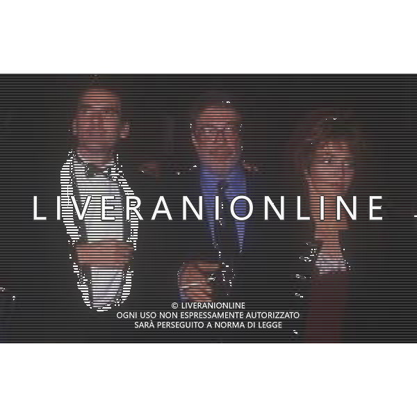 DIAP-RETROSPETTIVA MASSIMO TROISI ATTORE NELLA FOTO MASSIMO TROISI CON ANNE PARILLAUD E ETTORE SCOLA A VENEZIA NELL\'ANNO 1989 AG ALDO LIVERANI SAS 