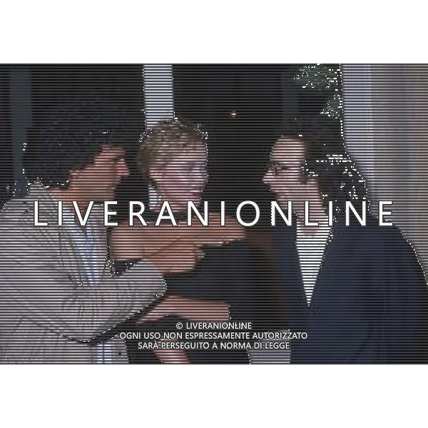 DIAP-RETROSPETTIVA MASSIMO TROISI ATTORE NELLA FOTO MASSIMO TROISI-LINDA KERRIDGE E ROBERTO BENIGNI AG ALDO LIVERANI SAS