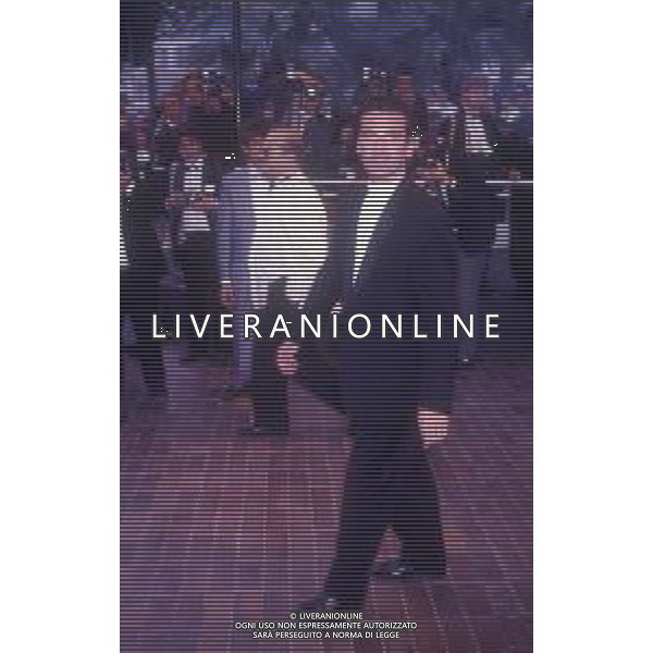 DIAP-RETROSPETTIVA MASSIMO TROISI ATTORE NELLA FOTO MASSIMO TROISI A CANNES NELL\'ANNO 1989 AG ALDO LIVERANI SAS 