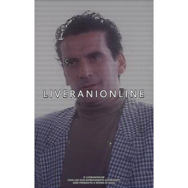 DIAP-RETROSPETTIVA MASSIMO TROISI ATTORE NELLA FOTO MASSIMO TROISI A CANNES NELL\'ANNO 1989 AG ALDO LIVERANI SAS 